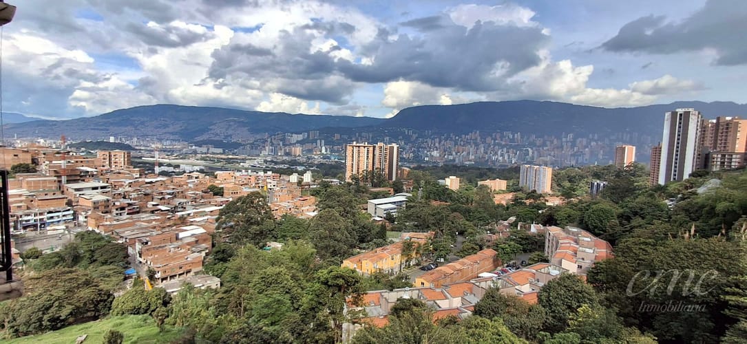 Apartamento de 3 alcobas en arriendo en La Hondonada, Medellín, 60 m² · foto 3 de 15