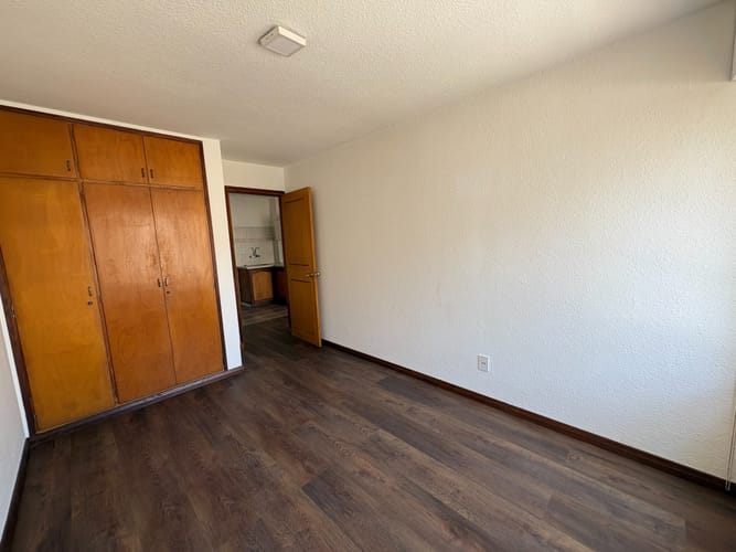 ALQUILE APARTAMENTO DE 1 DORMITORIO EN TRES CRUCES · Foto 6