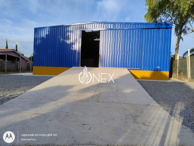 Galpón en alquiler ideal distribuidora minimarket gimnasio muy buen acceso · Foto 1