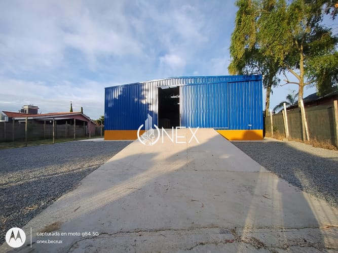 Galpón en alquiler ideal distribuidora minimarket gimnasio muy buen acceso · Foto 4