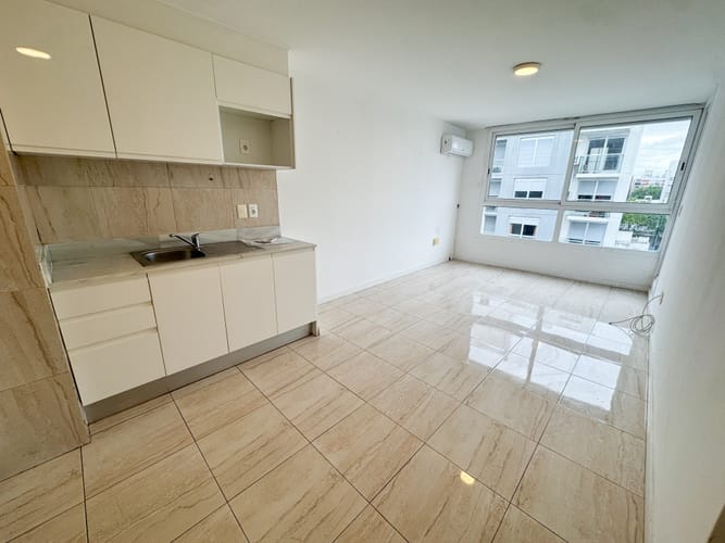 Alquiler De Apartamento De 1 Dormitorio En Cordón. · Foto 2