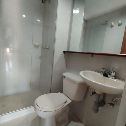 Apartamento de 2 alcobas en arriendo en El Poblado, Medellín, 62 m² · foto 8 de 16