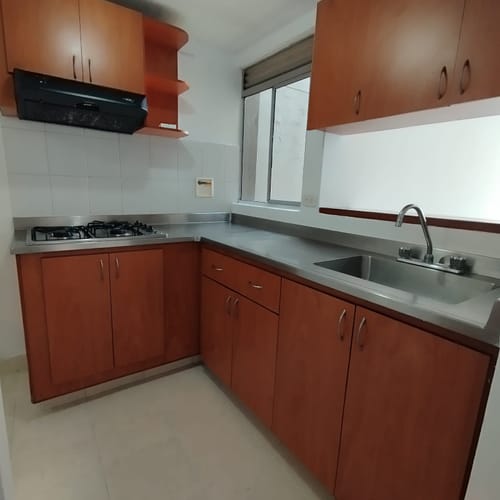 Apartamento de 2 alcobas en arriendo en El Poblado, Medellín, 62 m² · foto 11 de 16