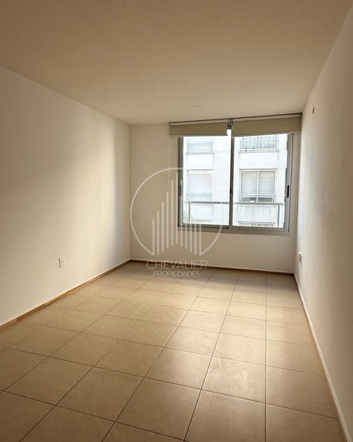3702 | EXCLUSIVO APTO DE 1 DORMITORIO CON BALCÓN PRIVADO Y GARAJE, PRÓXIMO A TRES CRUCES · Foto 5