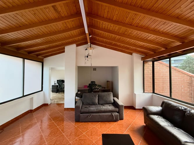 Casa de 3 alcobas en venta en El Poblado, Medellín, 320 m² · foto 15 de 24