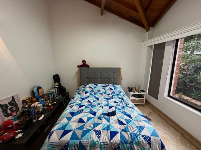 Casa de 3 alcobas en venta en El Poblado, Medellín, 320 m² · foto 22 de 24