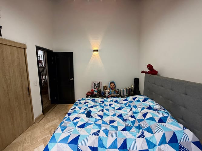 Casa de 3 alcobas en venta en El Poblado, Medellín, 320 m² · foto 23 de 24