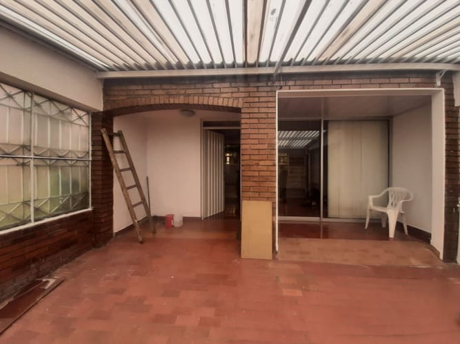 Casa de 3 alcobas en arriendo en Engativá, Bogotá, 99 m² · foto 2 de 13