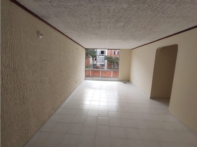 Apartamento de 3 alcobas en arriendo en Alamos, Cali, 68 m² · foto 3 de 22
