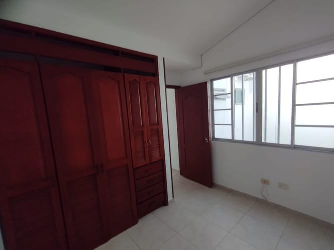 Casa de 3 alcobas en arriendo en Picaleña Y Mirolindo, Ibagué, 210 m² · foto 11 de 21