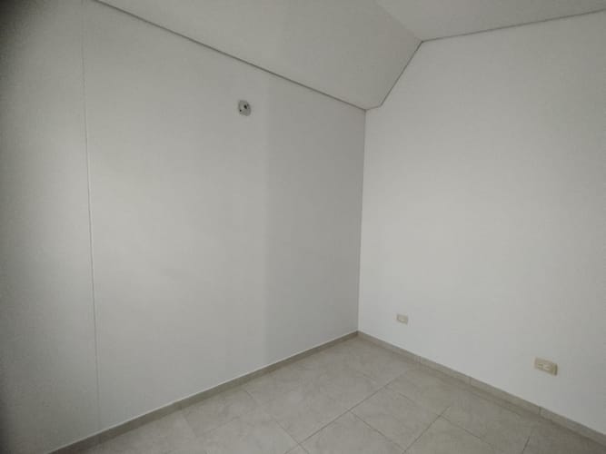 Casa de 3 alcobas en arriendo en Picaleña Y Mirolindo, Ibagué, 210 m² · foto 17 de 21