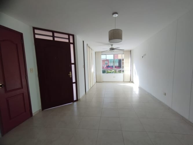 Casa de 3 alcobas en arriendo en Picaleña Y Mirolindo, Ibagué, 210 m² · foto 18 de 21