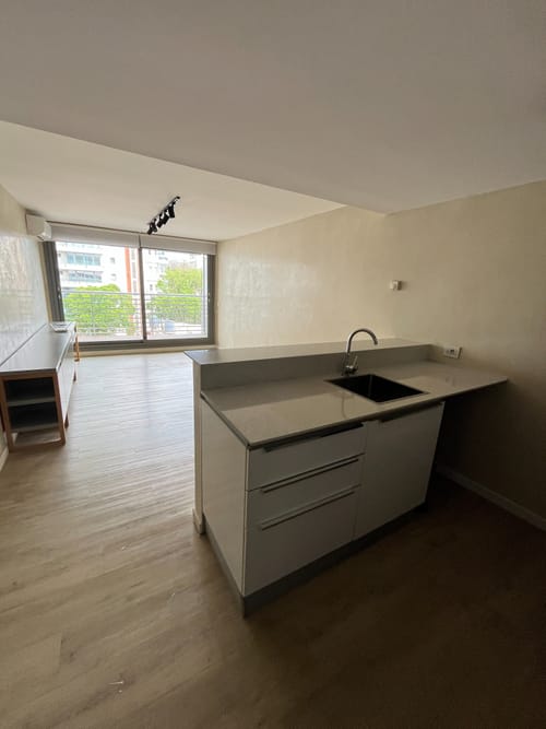 ALQUILER APARTAMENTO PUNTA GOLF PUNTA CARRETAS 1 DORMITORIO AMPLIA TERRAZA PLACARES GARAJE.MUY LINDO! · Foto 1