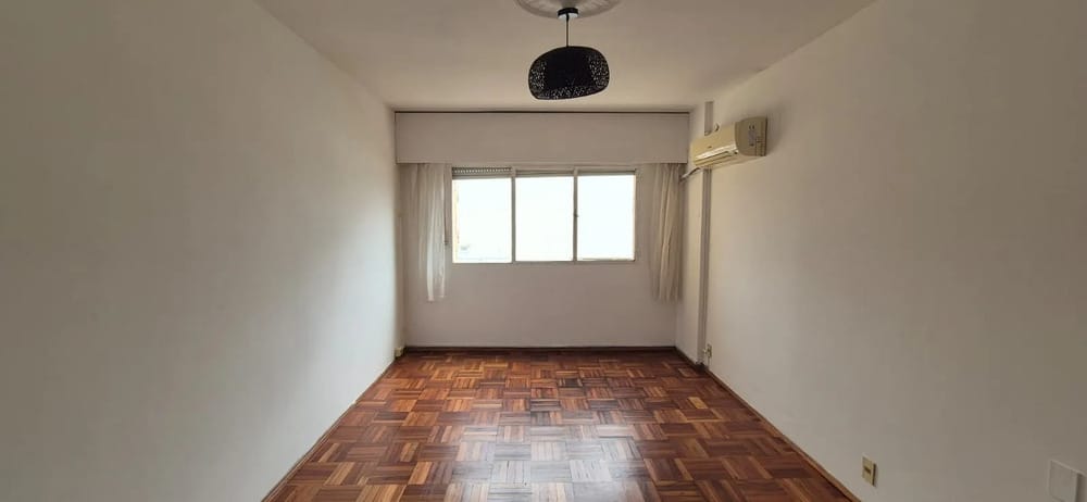 Alquiler de apartamento de 3 dormitorios en Centro · Foto 1