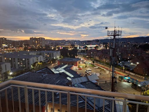 Apartamento de 3 alcobas en arriendo en Verbenal San Antonio, Bogotá, 88 m² · foto 5 de 10