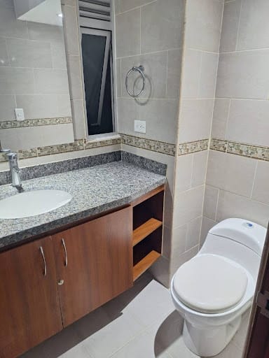 Apartamento de 3 alcobas en arriendo en Verbenal San Antonio, Bogotá, 88 m² · foto 8 de 10