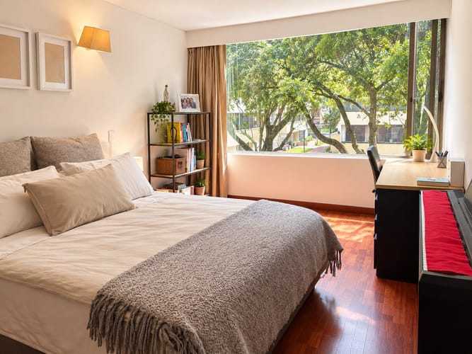 Apartamento de 3 alcobas en venta en Santa Barbara, Bogotá, 140 m² · foto 4 de 10