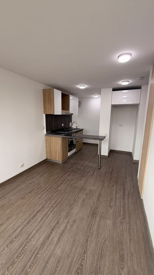 Apartamento de 1 alcoba en arriendo en Lagos De Cordoba, Bogotá, 33 m² · foto 3 de 24