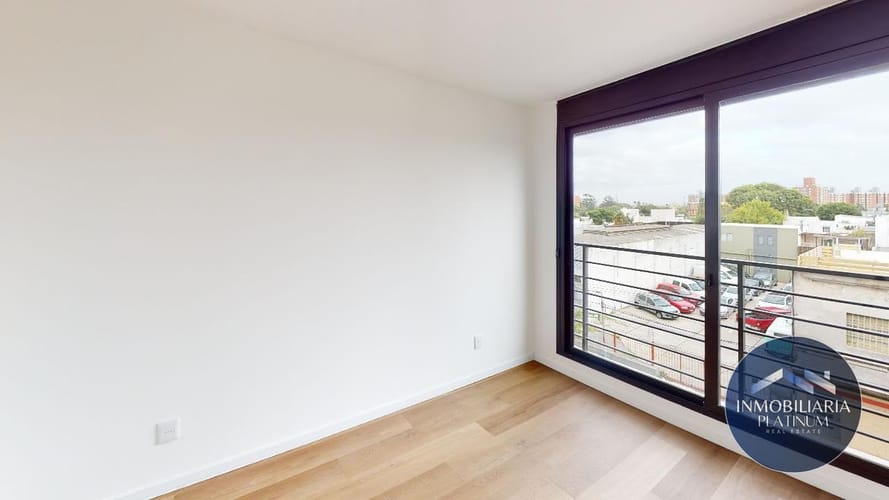 Apartamento en alquiler en La Comercial · Foto 2
