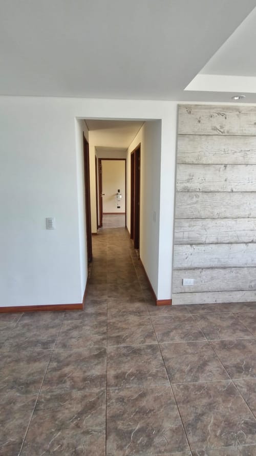 Apartamento de 3 alcobas en arriendo en Ciudad Salitre, Bogotá, 78 m² · foto 3 de 18