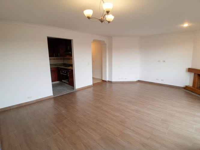 Apartamento de 3 alcobas en arriendo en Ciudad Salitre, Bogotá, 90 m² · foto 3 de 17