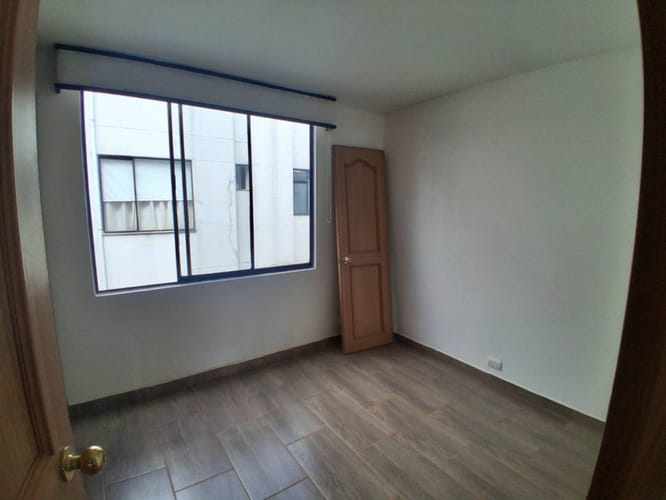 Apartamento de 3 alcobas en arriendo en Ciudad Salitre, Bogotá, 90 m² · foto 12 de 17