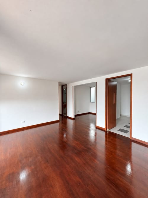 Apartamento de 3 alcobas en arriendo en Villas De Granada, Bogotá, 89 m² · foto 2 de 18