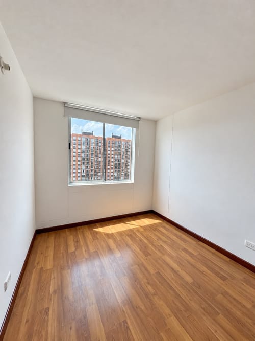 Apartamento de 3 alcobas en arriendo en Villas De Granada, Bogotá, 89 m² · foto 6 de 18