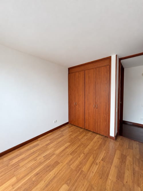 Apartamento de 3 alcobas en arriendo en Villas De Granada, Bogotá, 89 m² · foto 7 de 18