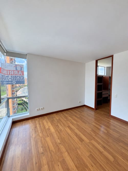 Apartamento de 3 alcobas en arriendo en Villas De Granada, Bogotá, 89 m² · foto 8 de 18