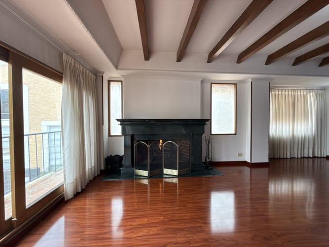 Casa de 5 alcobas en venta en Suba Urbano, Bogotá, 280 m² · foto 10 de 24