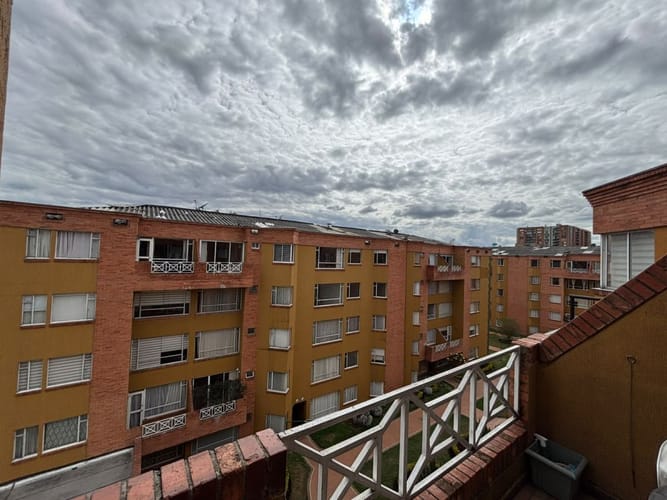 Apartamento de 3 alcobas en venta en Villa Del Prado, Bogotá, 66 m² · foto 18 de 24