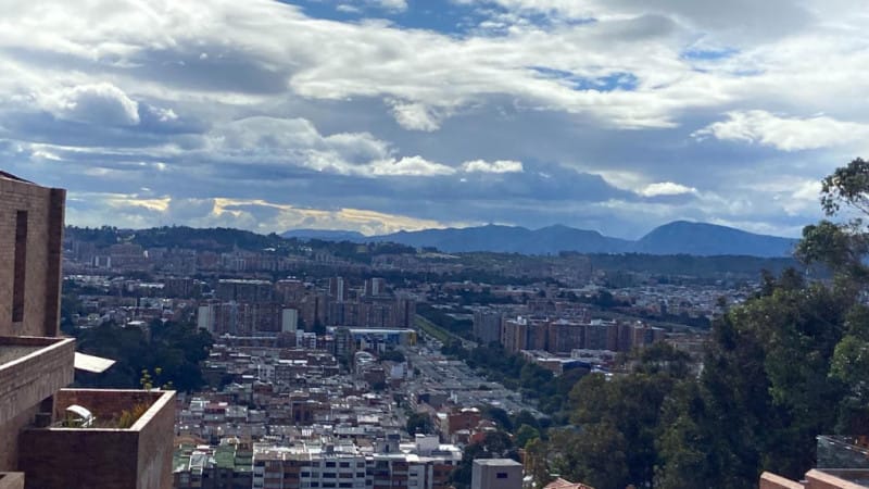 Casa de 3 alcobas en venta en Bosque De Pinos, Bogotá, 242 m² · foto 2 de 21