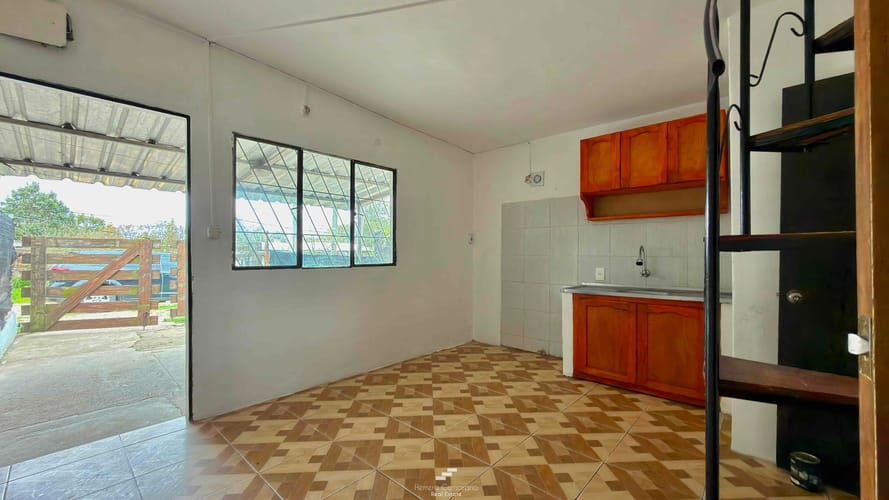 Casa en alquiler de 2 dormitorios c/ cochera en Montes de Solymar · Foto 5
