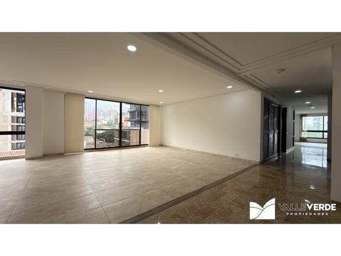 Apartamento en Arriendo en El Poblado, Medellín