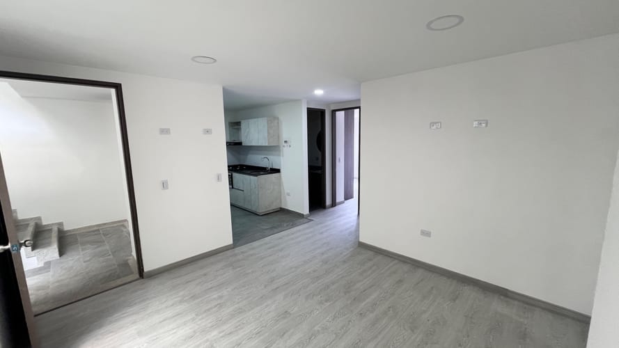 Apartamento de 2 alcobas en venta en La Granja, Bogotá, 58 m² · foto 4 de 19