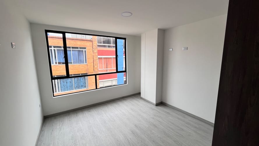 Apartamento de 2 alcobas en venta en La Granja, Bogotá, 58 m² · foto 10 de 19