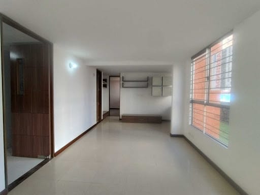 Apartamento de 3 alcobas en arriendo en El Plan, Bogotá, 48 m² · foto 3 de 20