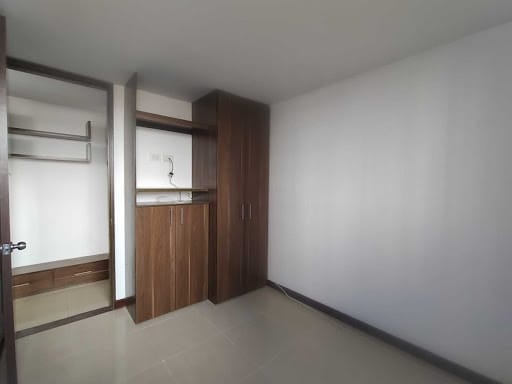 Apartamento de 3 alcobas en arriendo en El Plan, Bogotá, 48 m² · foto 12 de 20