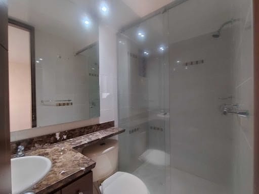 Apartamento de 3 alcobas en arriendo en El Plan, Bogotá, 48 m² · foto 17 de 20