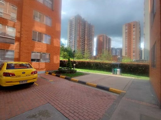 Apartamento de 3 alcobas en arriendo en El Plan, Bogotá, 48 m² · foto 18 de 20