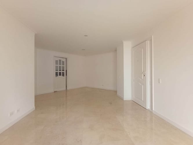 Apartamento en Arriendo en Laureles, Medellín