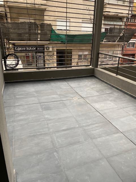 Magallanes Esquina Constituyente Dos Dormitorios Y Doble Garage !!! - Vista 4