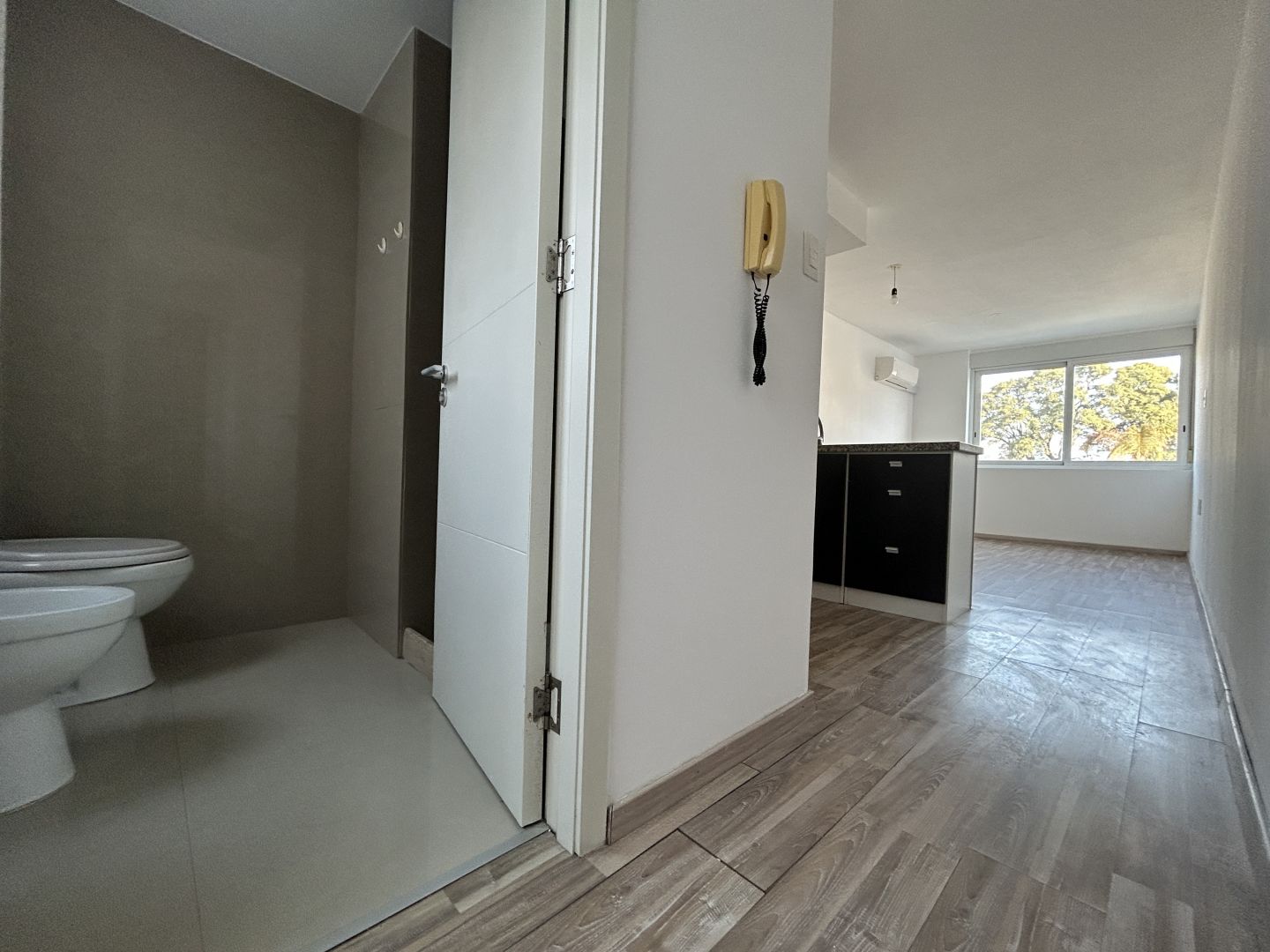 Venta apartamento monoambiente en puerto de buceo - Aanzicht 2