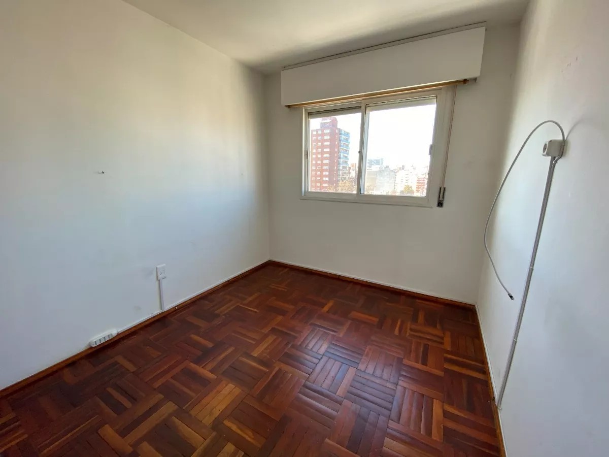 Venta Apartamento Pocitos Achiras Y Pagola Piso Alto Terraza Lavad - Widok 4