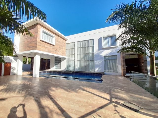 Hermosa Casa En Venta Jardines Del Urubo I