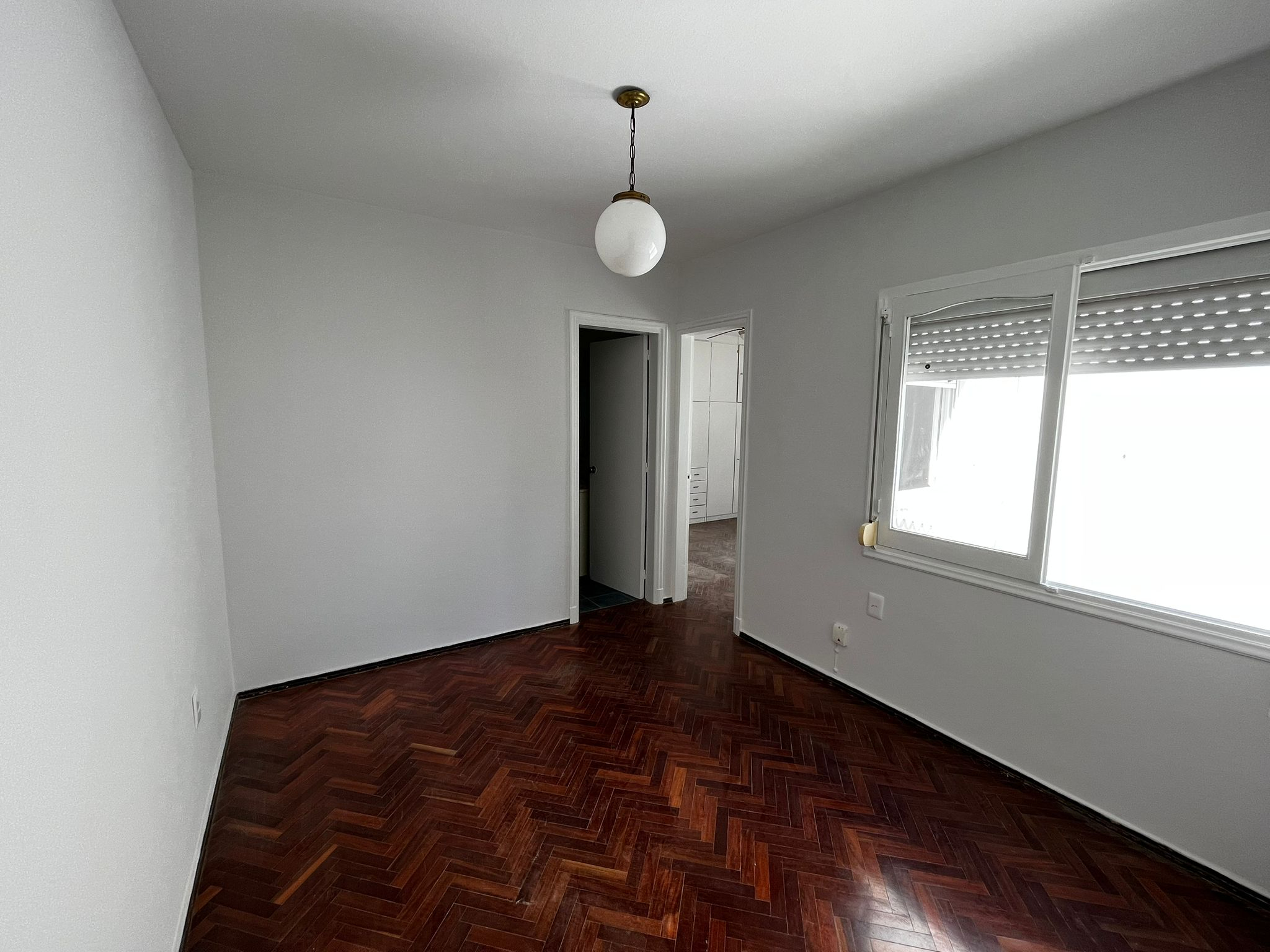 José Enrique Rodó entre Juan Paullier y Acevedo Díaz. 1 Dormitorio