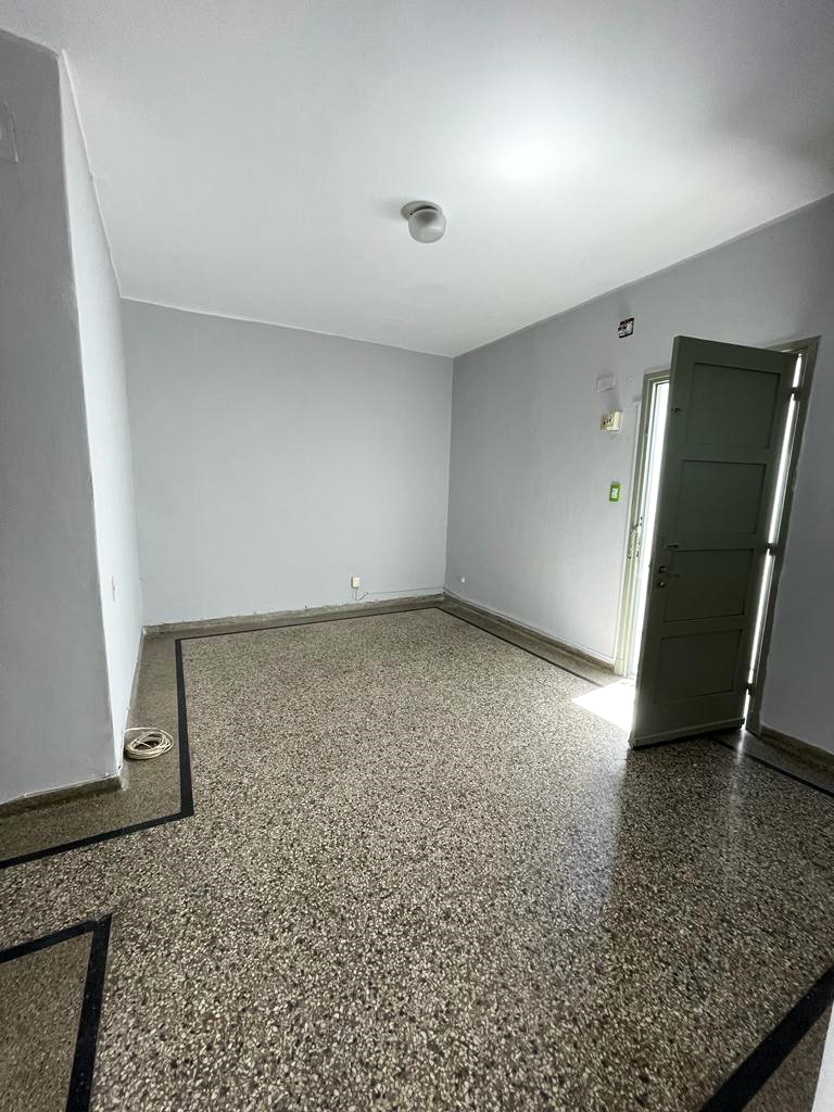 BUCEOTIBURCIO GÓMEZ PRÓX. RAMÓN ANADOR. Ref B81C77