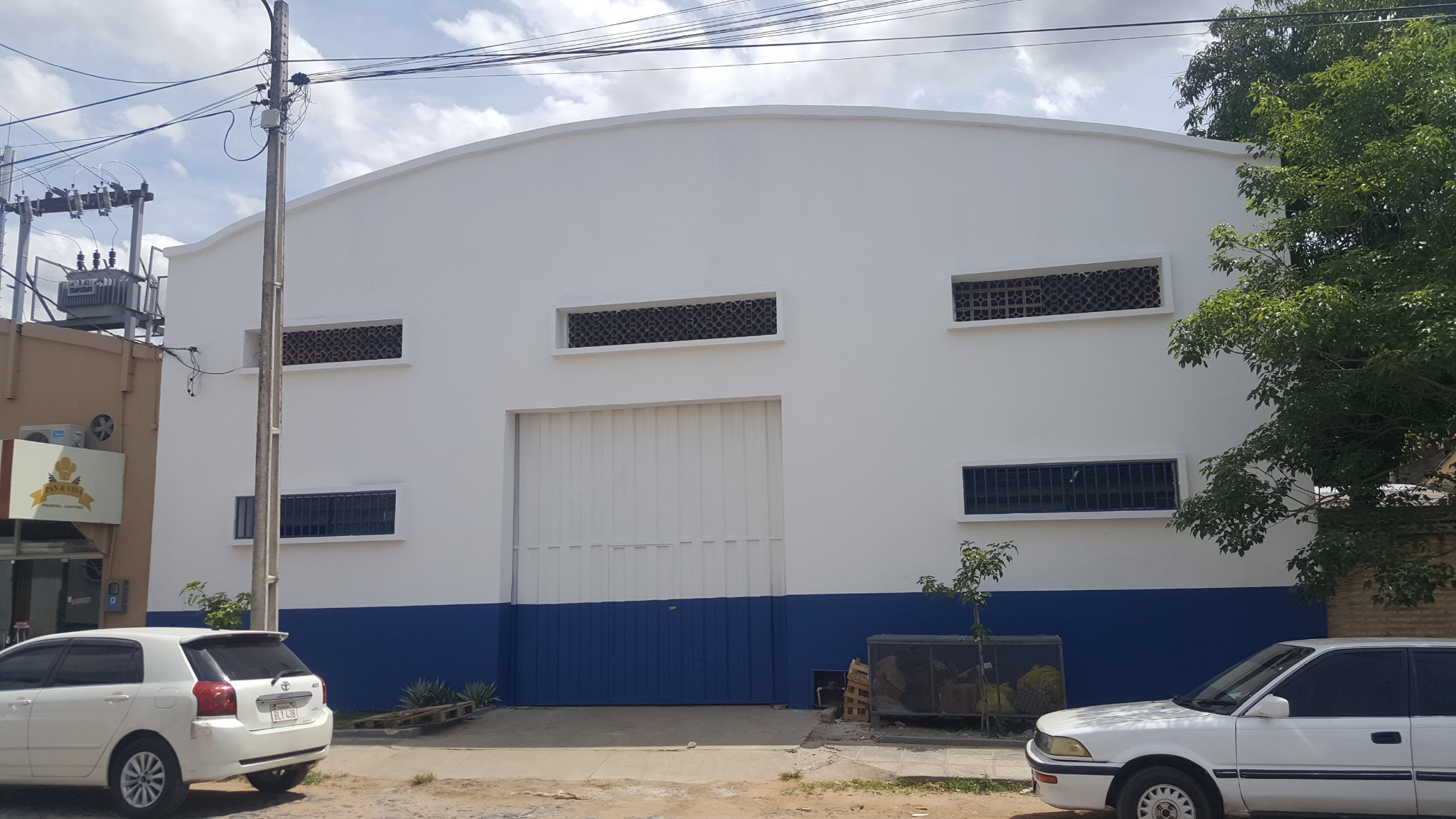 ALQUILO TINGLADO ZONA ARTIGAS Y BRASILIA. Ref F1174