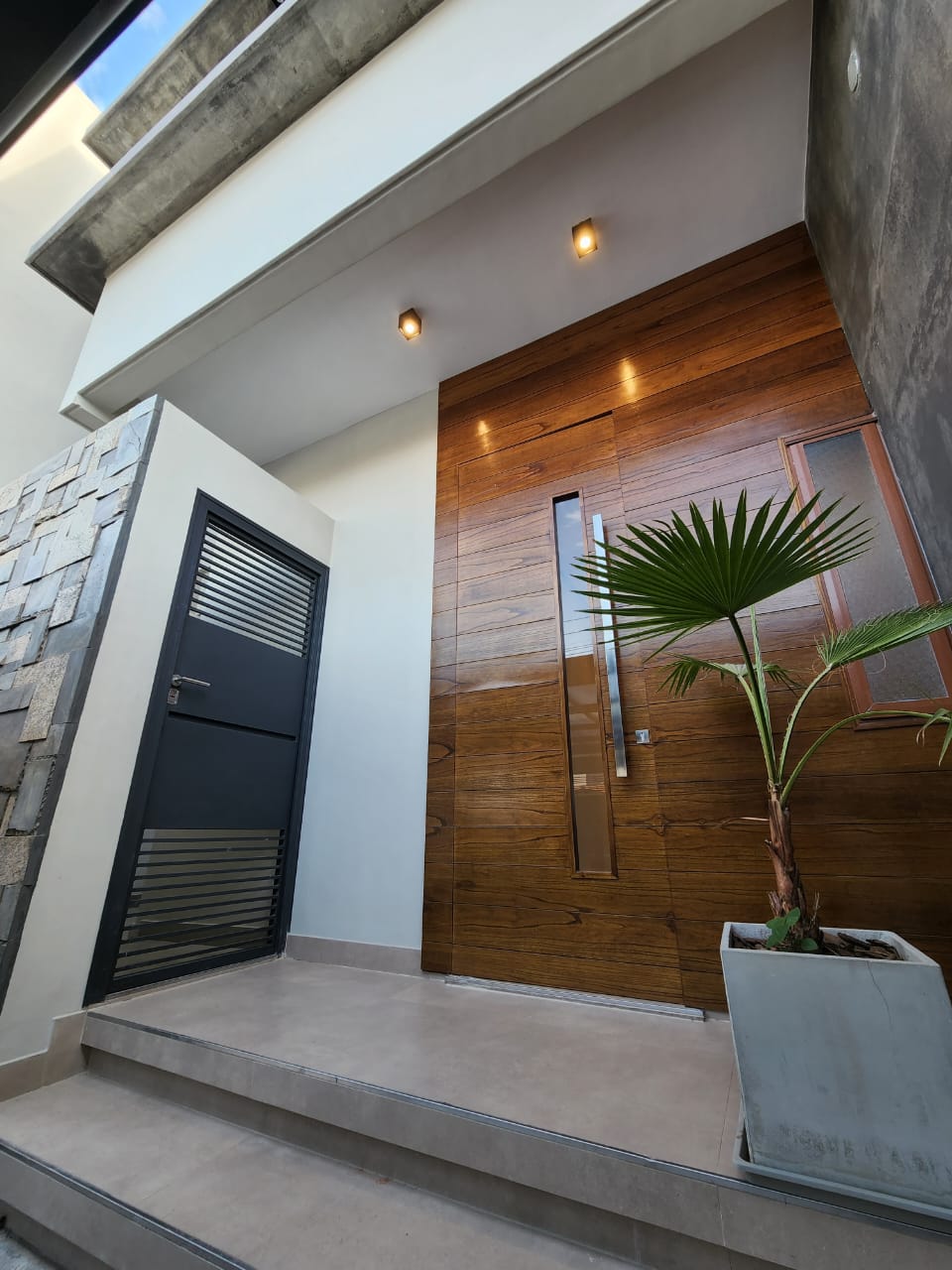 Alquilo Dúplex con 3 habitaciones en suite. . Ref #DBE4C0